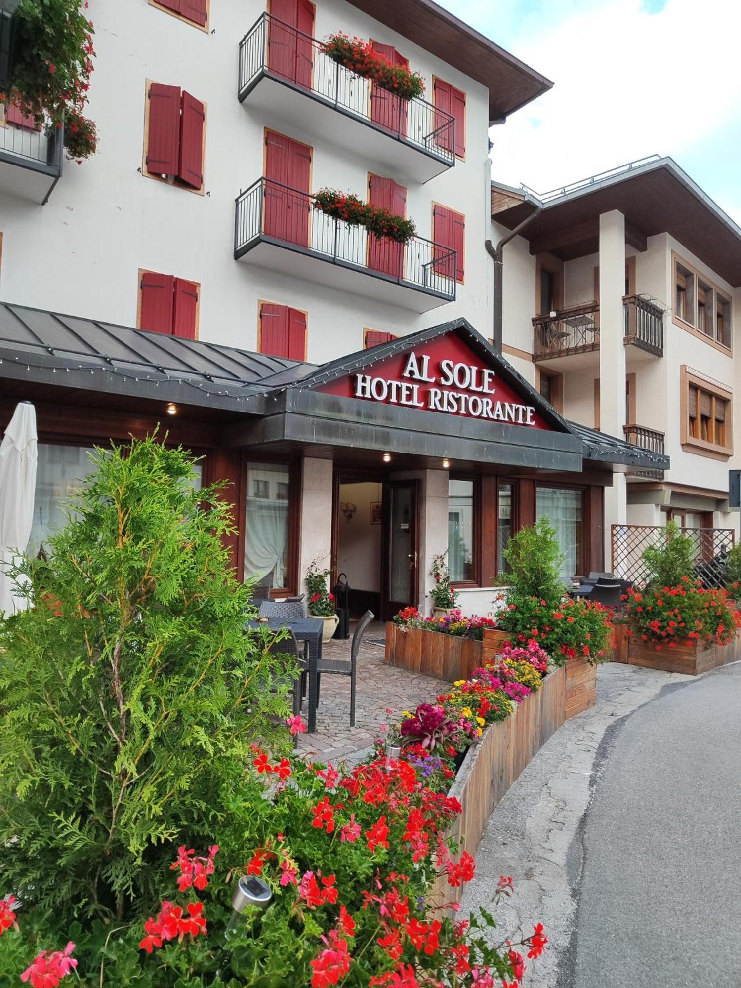 Al Sole Hotel Ristorante Dal 1870 Pieve di Cadore Luaran gambar